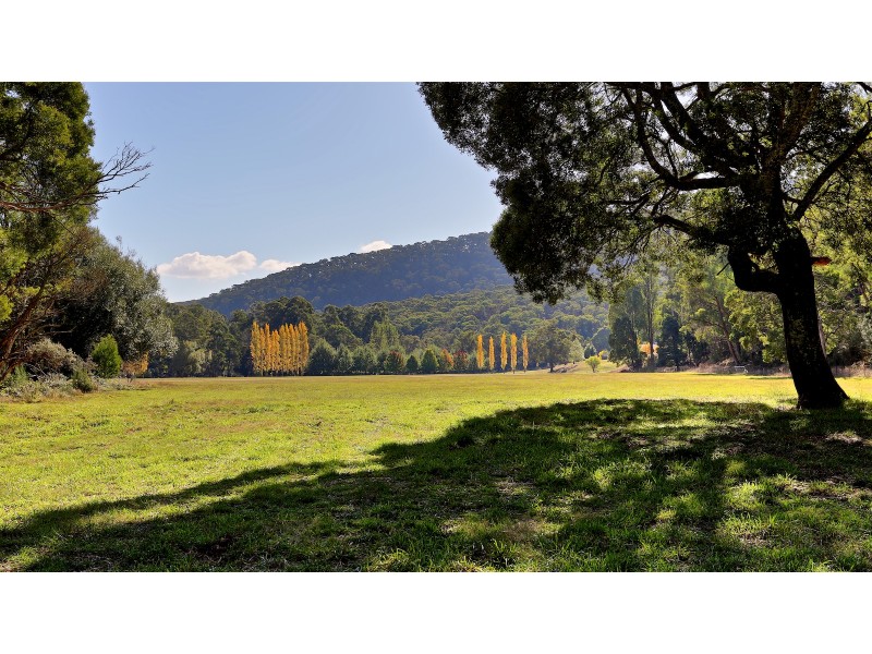 2/2487 Mt Buller Road, Merrijig VIC 3723