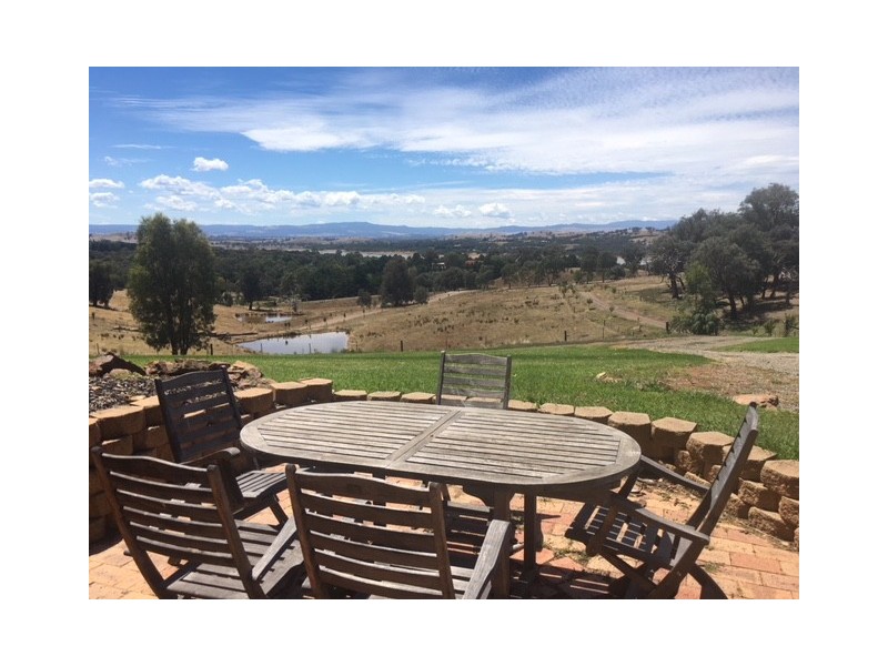 310 Ford Drive, Mansfield VIC 3722