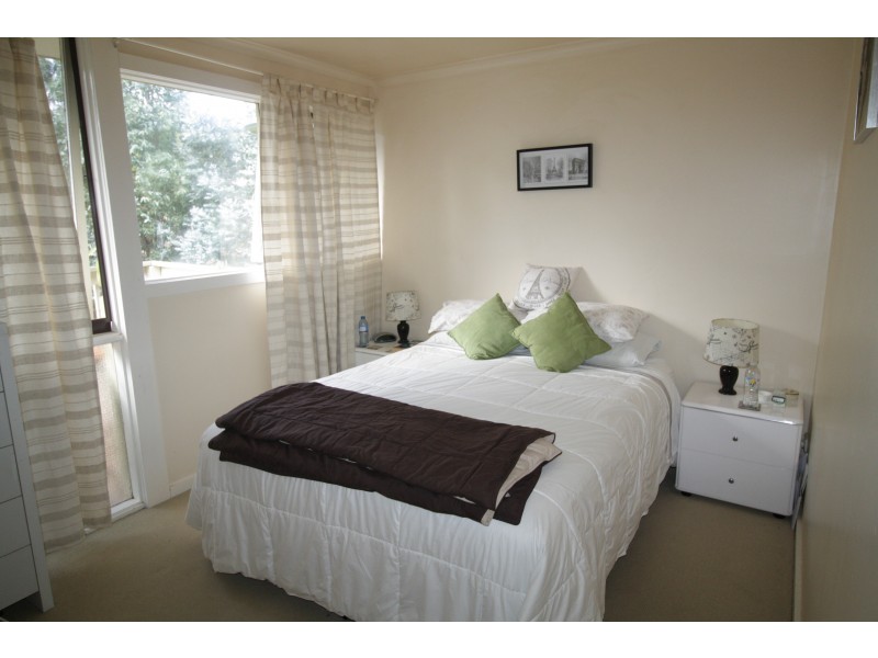 12 Village Way, Macs Cove VIC 3723