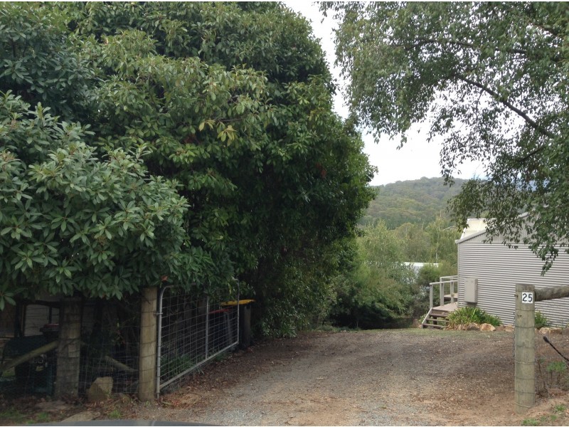 25 Changue Road, Merrijig VIC 3723