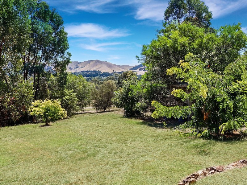 5 Hollams Road, Mansfield VIC 3722