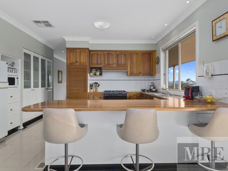 32 Box Court, Mansfield VIC 3722