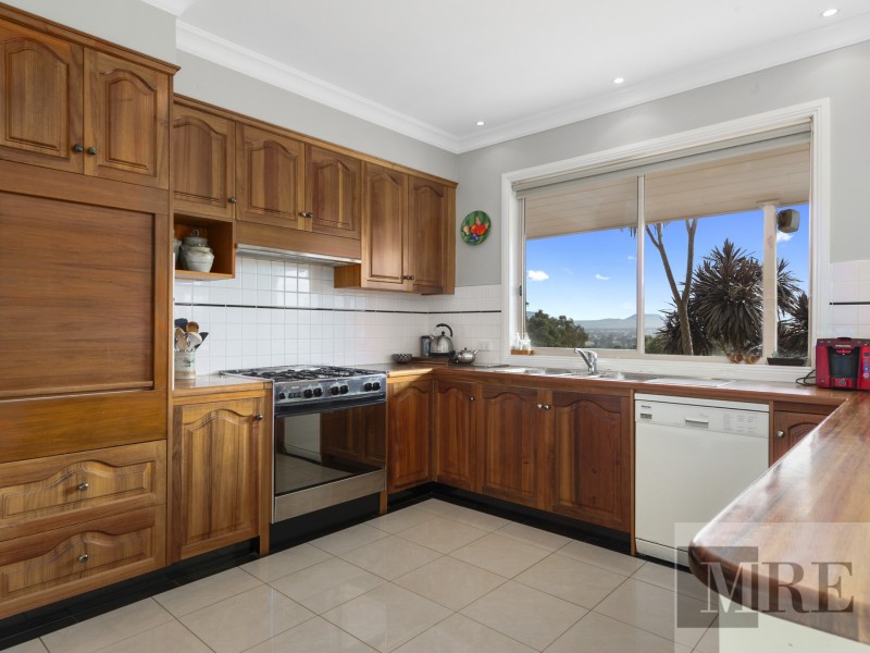 32 Box Court, Mansfield VIC 3722