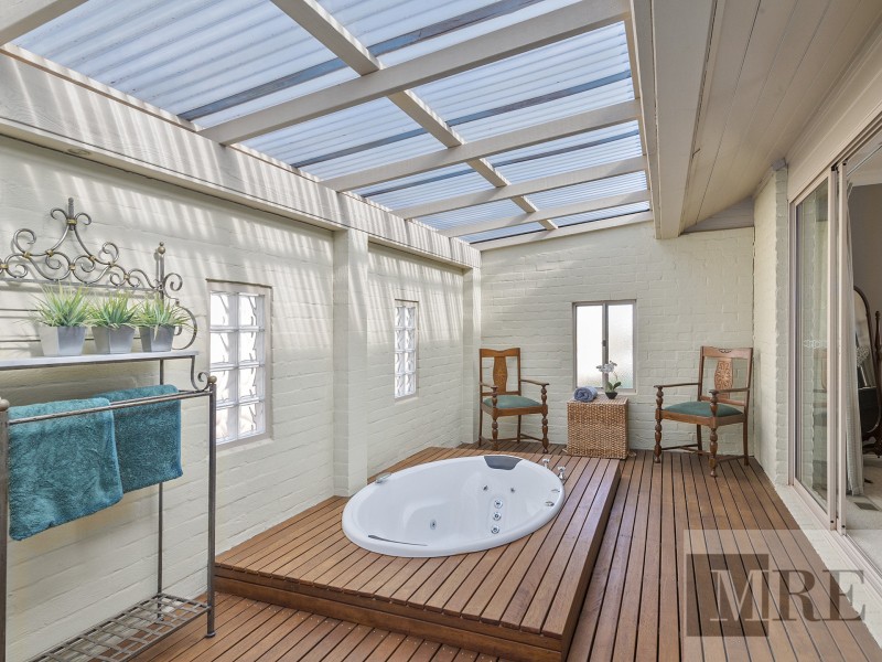 32 Box Court, Mansfield VIC 3722