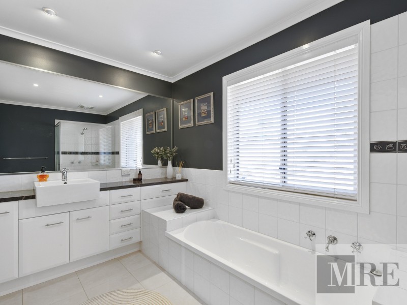 32 Box Court, Mansfield VIC 3722