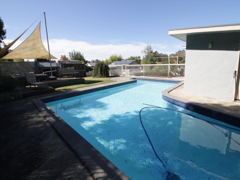 39 Elvins Street, Mansfield VIC 3722