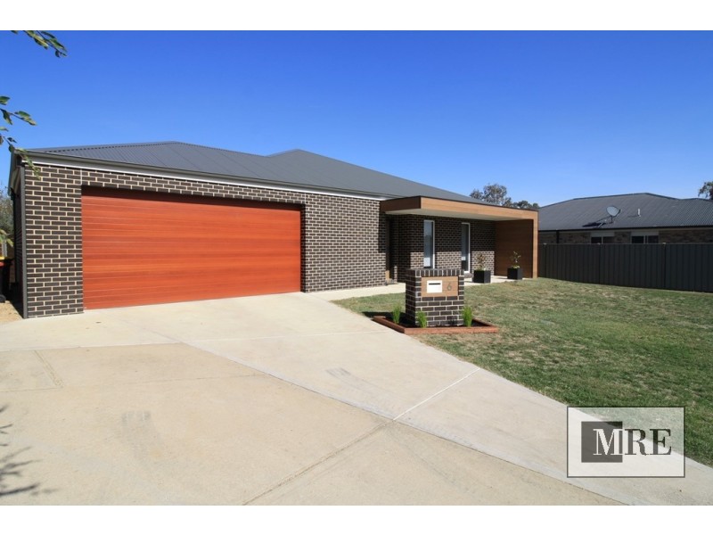 6 Galway Court, Mansfield VIC 3722