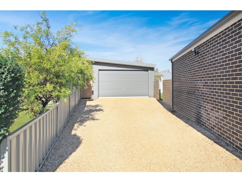 6 Galway Court, Mansfield VIC 3722