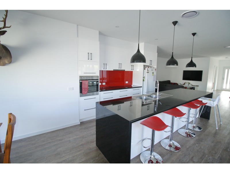 6 Galway Court, Mansfield VIC 3722