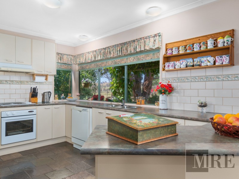 821 Howes Creek Road, Mansfield VIC 3722