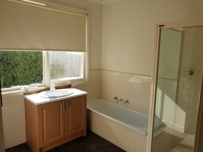 1B The Parade, Mansfield VIC 3722