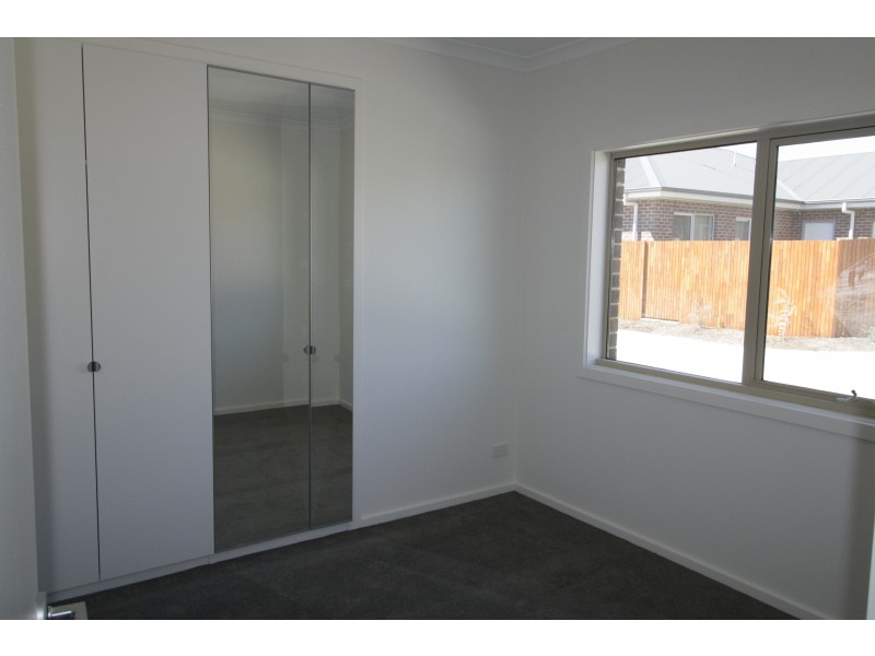 1/18 Kidston Parade, Mansfield VIC 3722