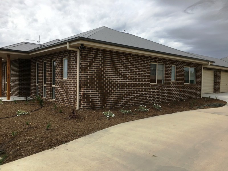 1/18 Kidston Parade, Mansfield VIC 3722