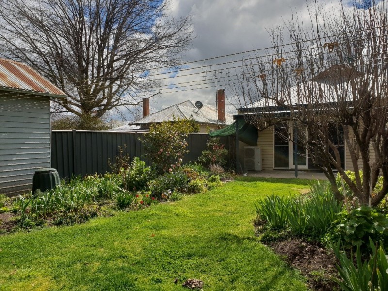 4 Curia Street, Mansfield VIC 3722