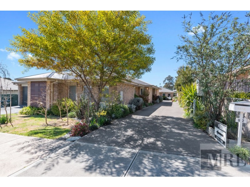 2/52 Somerset Crescent, Mansfield VIC 3722