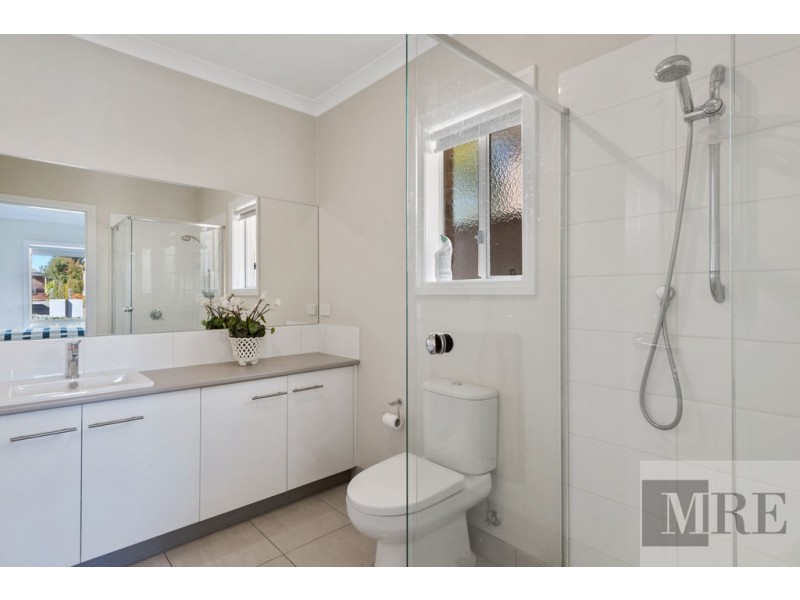 2/52 Somerset Crescent, Mansfield VIC 3722