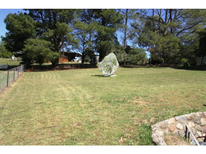 16 Valley Fair Rise, Macs Cove VIC 3723