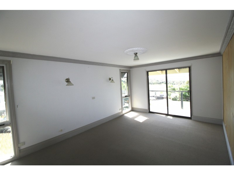 15 Redfern Court, Bonnie Doon VIC 3720