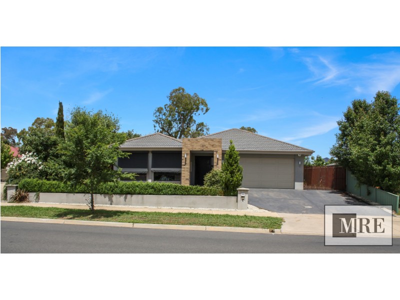 46 Cambridge Drive, Mansfield VIC 3722