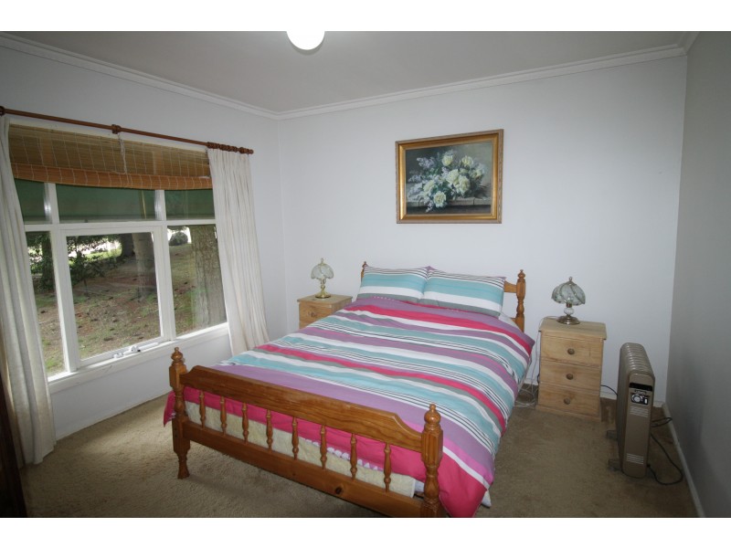 17 Pinnacle Road, Sawmill Settlement VIC 3723