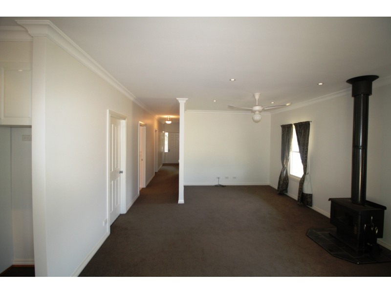 2 Hunter Street, Mansfield VIC 3722