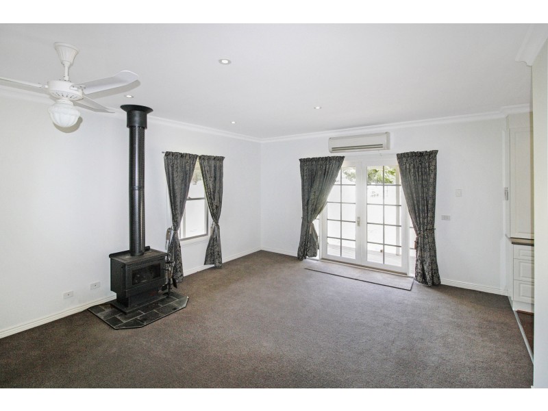 2 Hunter Street, Mansfield VIC 3722