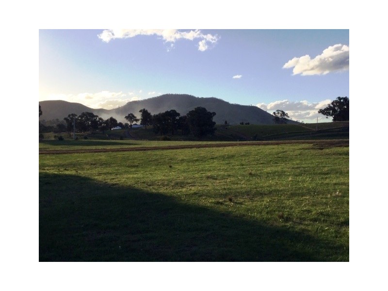 34 Loyola Drive, Mansfield VIC 3722