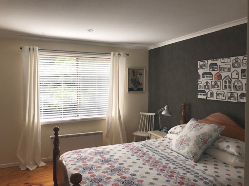 11 Stephenson Grove, Howqua Inlet VIC 3723