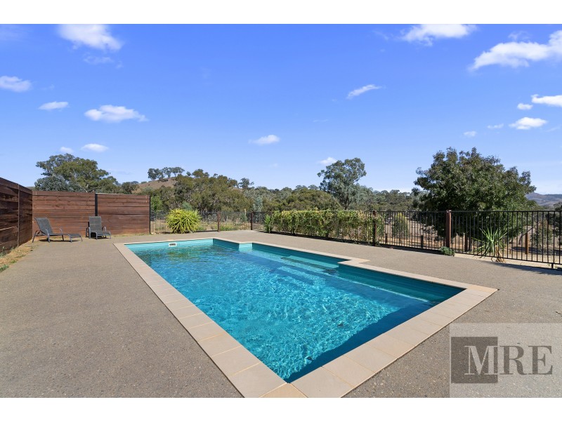 299 Dry Creek Road, Bonnie Doon VIC 3720