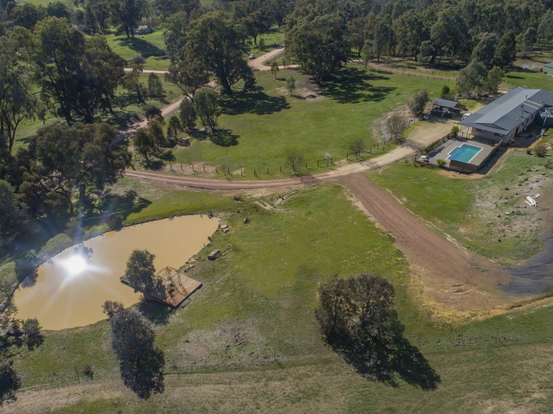 299 Dry Creek Road, Bonnie Doon VIC 3720