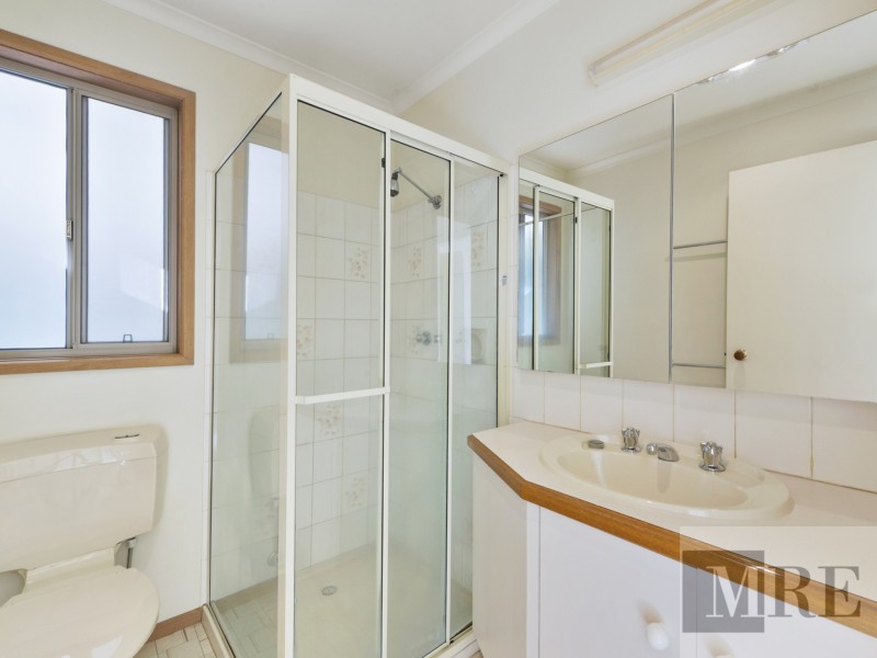 74 Willow Lake Drive, Macs Cove VIC 3723