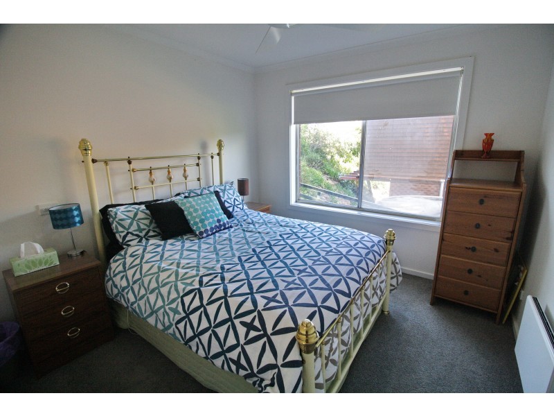 1/55 Harbourline Drive (Goughs Bay), Mansfield VIC 3722