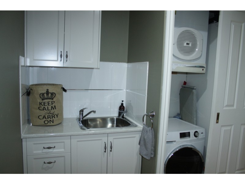 3 Young Street (Bonnie Doon), Mansfield VIC 3722