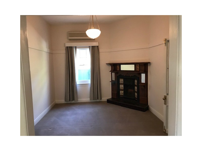 .12 Hunter Street, Mansfield VIC 3722