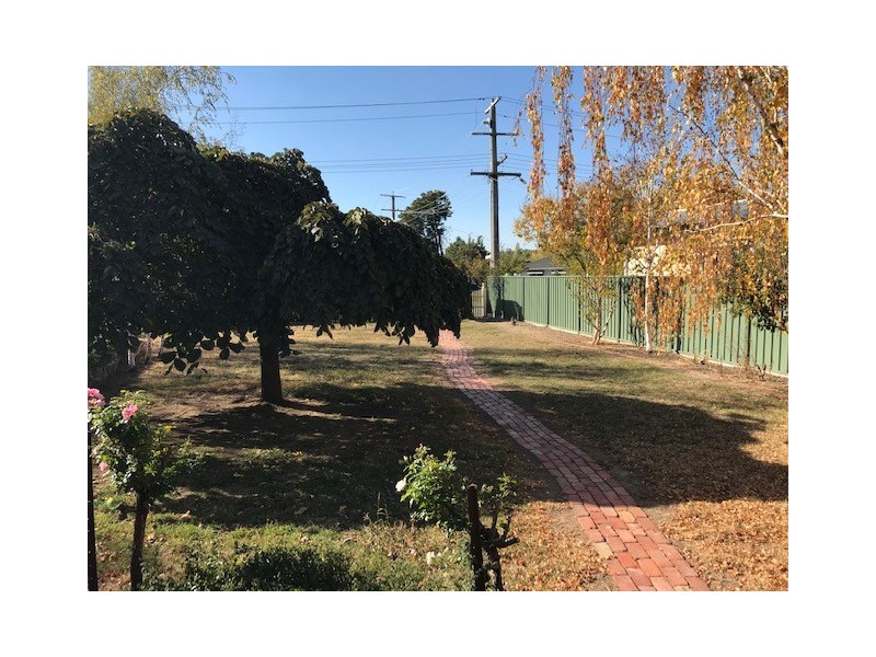.12 Hunter Street, Mansfield VIC 3722
