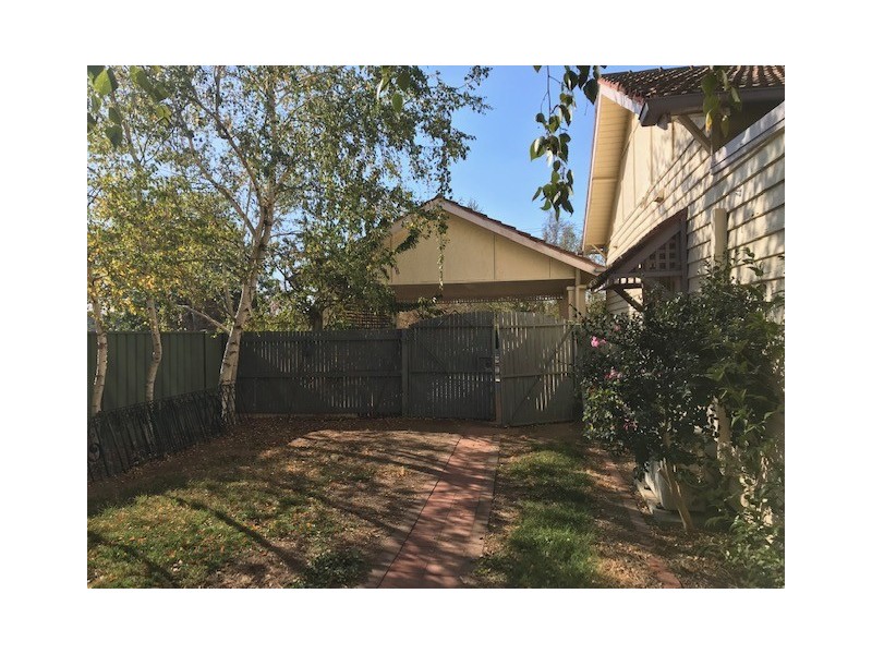 .12 Hunter Street, Mansfield VIC 3722