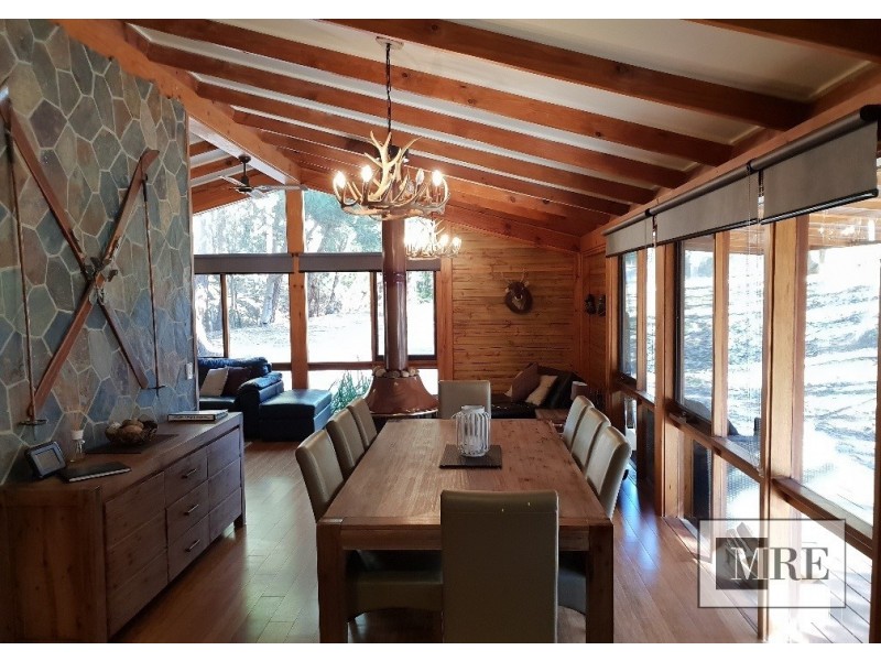 35 Purcell Drive, Merrijig VIC 3723