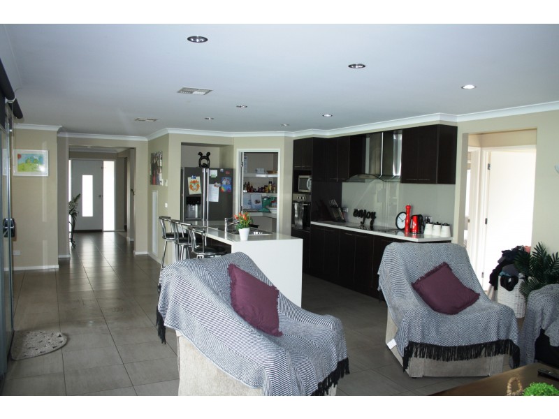 89 Cambridge Drive, Mansfield VIC 3722