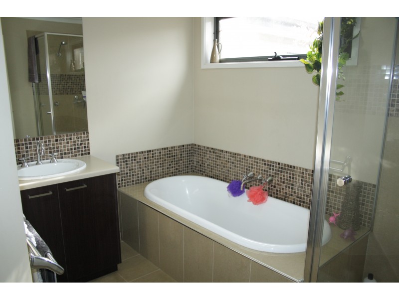 89 Cambridge Drive, Mansfield VIC 3722