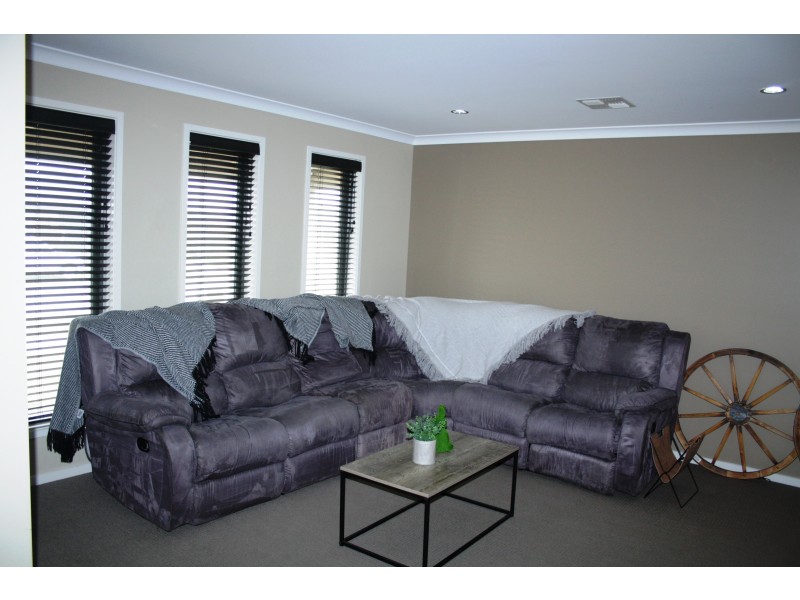 89 Cambridge Drive, Mansfield VIC 3722
