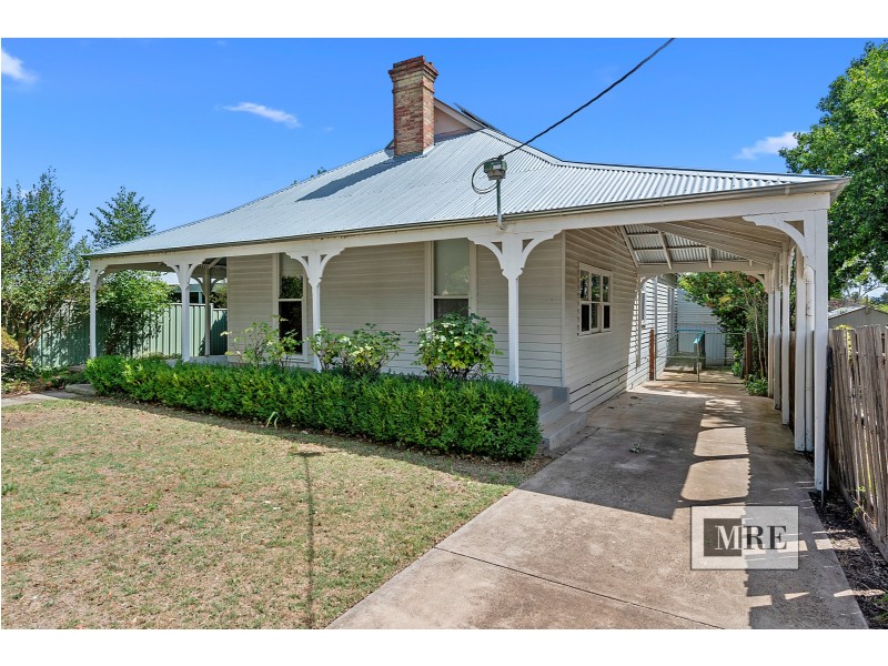 .53 Hunter Street, Mansfield VIC 3722