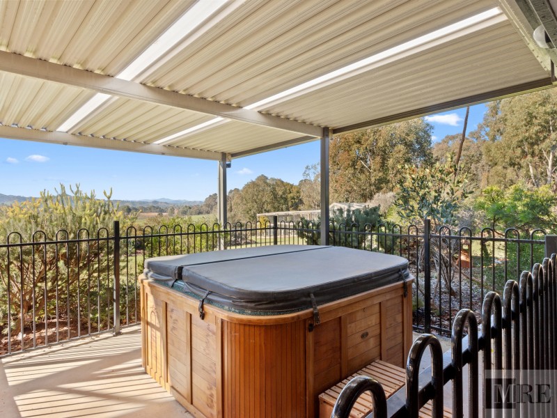 2877 Maintongoon Road, Bonnie Doon VIC 3720