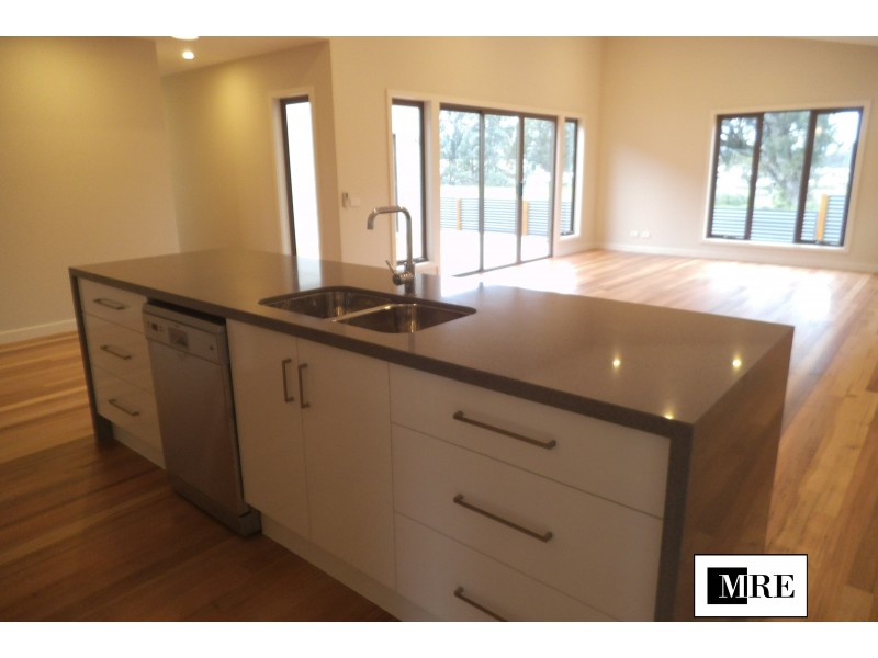 10B Highton Lane, Mansfield VIC 3722