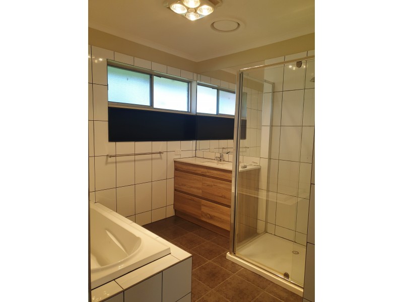 1 Zimmerman Avenue, Bonnie Doon VIC 3720