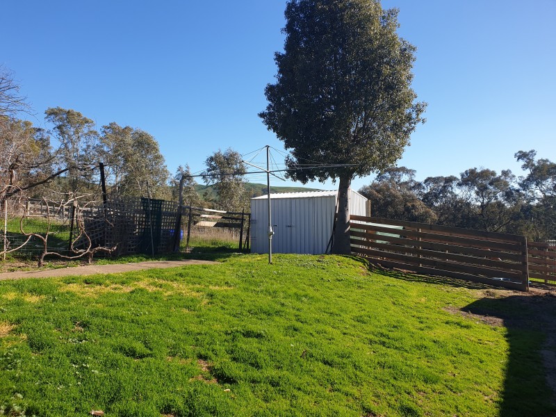 1 Zimmerman Avenue, Bonnie Doon VIC 3720