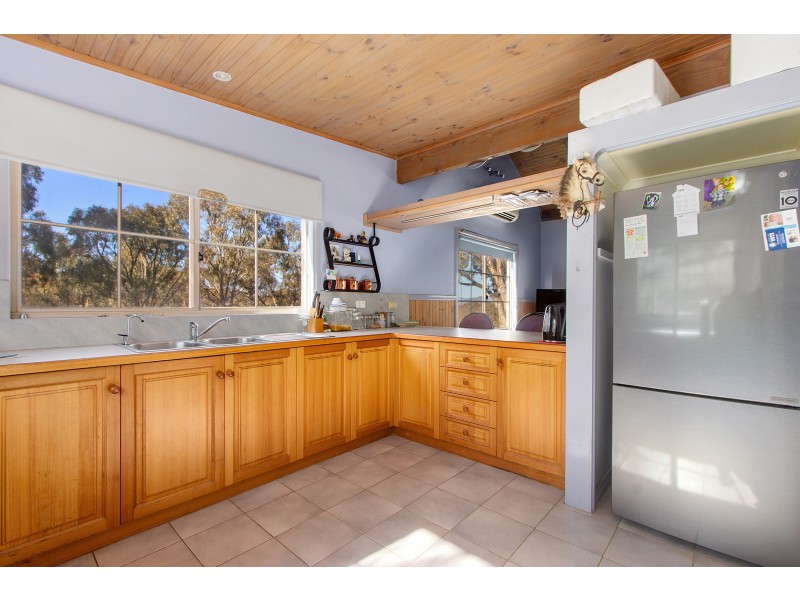 99 Kiernans Road, Bonnie Doon VIC 3720