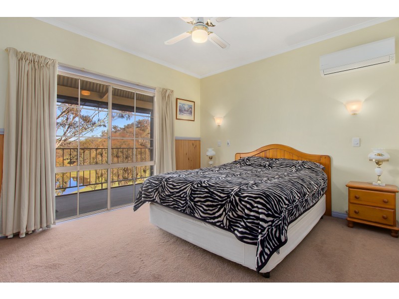 99 Kiernans Road, Bonnie Doon VIC 3720