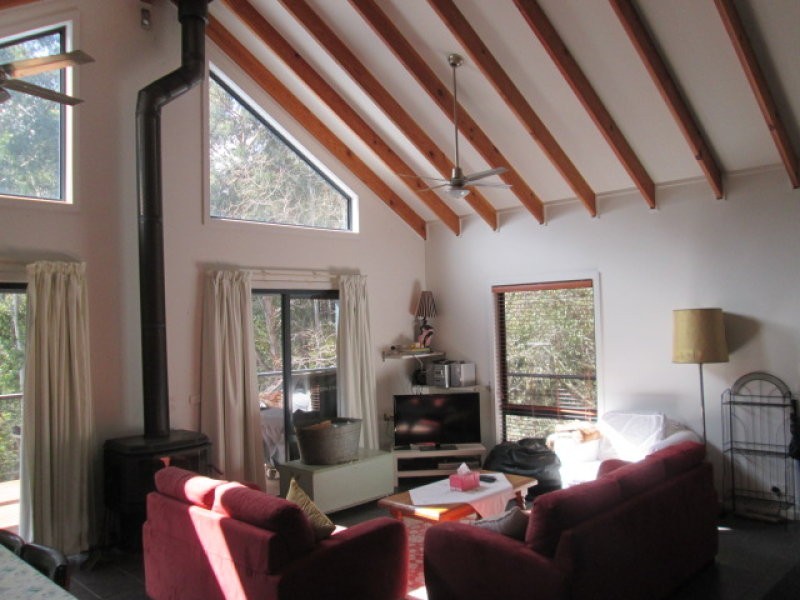 3 Purcell Dve, Merrijig VIC 3723