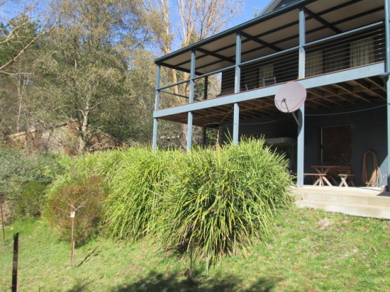 3 Purcell Dve, Merrijig VIC 3723