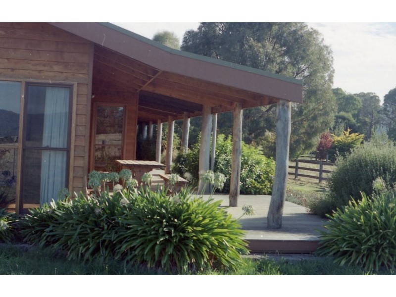 796 Buttercup Road, Merrijig VIC 3723